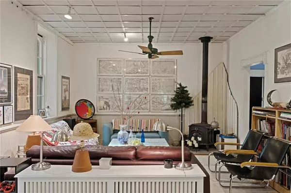 25130 Chieftain RD, Lawrence, KS 66044