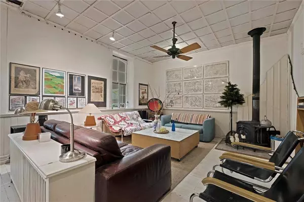 25130 Chieftain RD, Lawrence, KS 66044