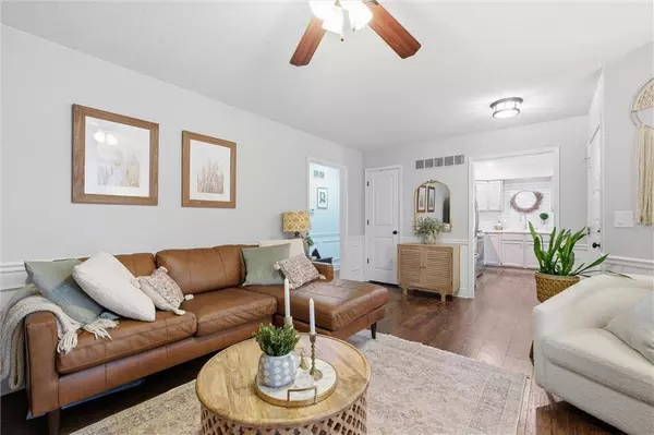 3922 Willshire DR, Lawrence, KS 66049