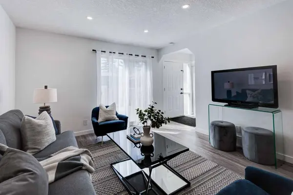 5404 10 AVE SE #213, Calgary, AB T2A 5G4
