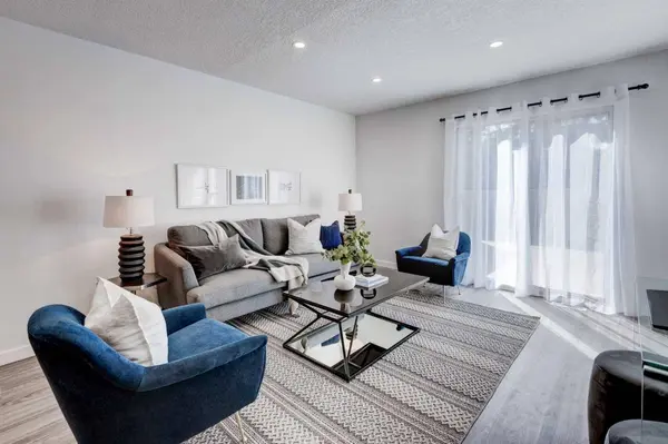 5404 10 AVE SE #213, Calgary, AB T2A 5G4