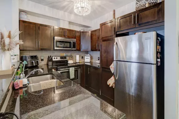 48 Panatella RD NW #103, Calgary, AB T3R 0V4