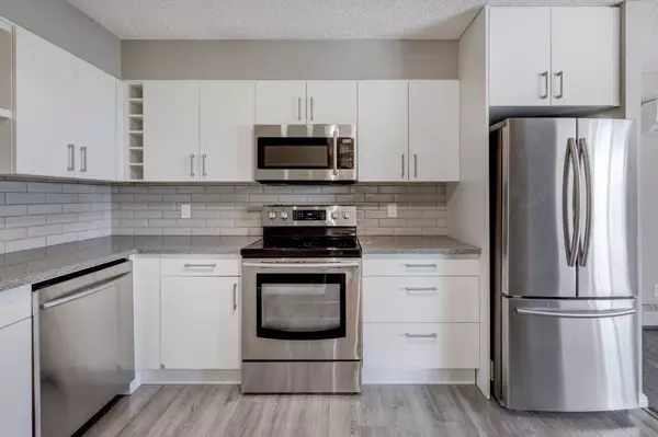 145 Point DR NW #405, Calgary, AB T3B 4W1