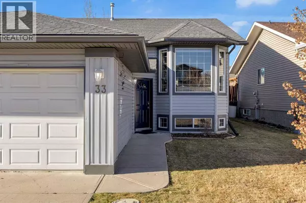 33 Willowbrook Crescent NW, Airdrie, AB T4B2S4