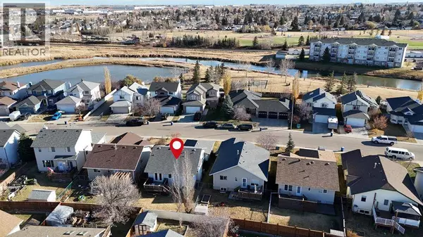 33 Willowbrook Crescent NW, Airdrie, AB T4B2S4