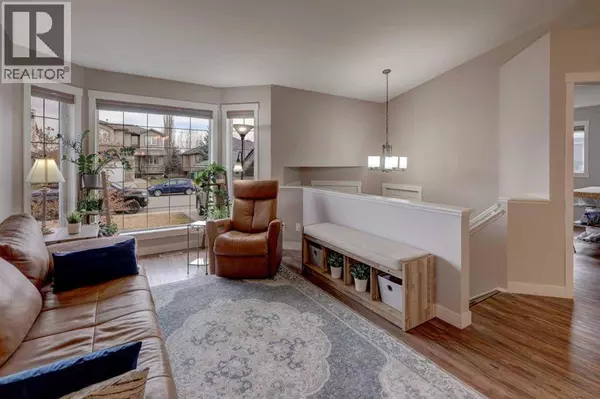 33 Willowbrook Crescent NW, Airdrie, AB T4B2S4