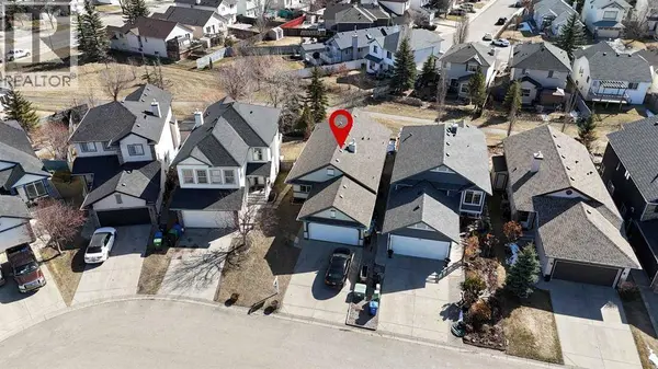 44 Somerglen Heath SW, Calgary, AB T2Y4A3