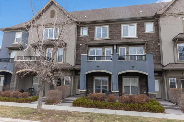 424 Quarry WAY SE, Calgary, AB T2C 5N4