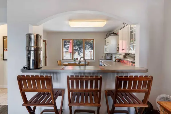 4007 Centre A ST NE, Calgary, AB T2E 3A7