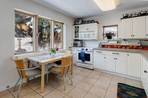 4007 Centre A ST NE, Calgary, AB T2E 3A7