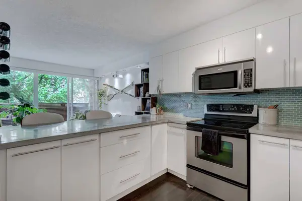 1904 10 ST SW #301, Calgary, AB T2T 3G1