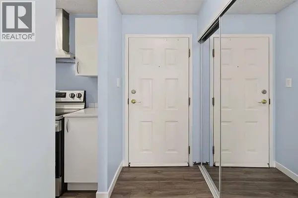 705, 924 14 Avenue SW, Calgary, AB T2R0N7