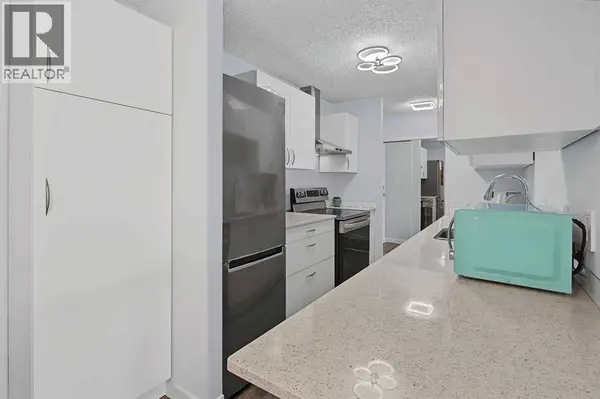 705, 924 14 Avenue SW, Calgary, AB T2R0N7