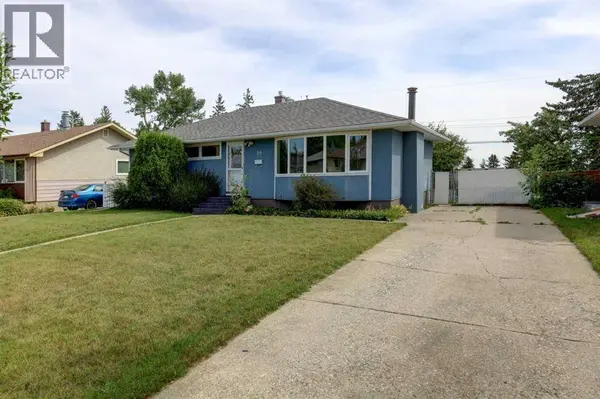 50 Thornlee Crescent NW, Calgary, AB T2K2W8