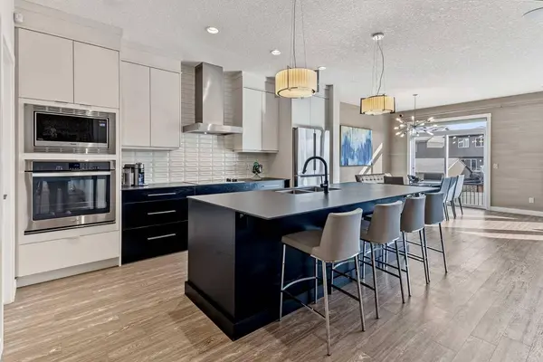 16 Tuscany Valley GRV NW, Calgary, AB T3L 0E3