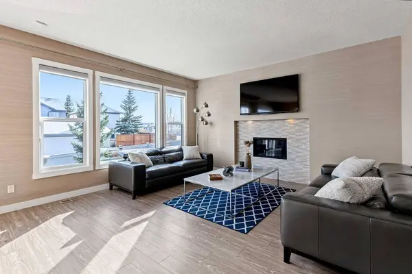 16 Tuscany Valley GRV NW, Calgary, AB T3L 0E3