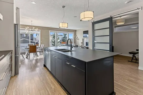 16 Tuscany Valley GRV NW, Calgary, AB T3L 0E3