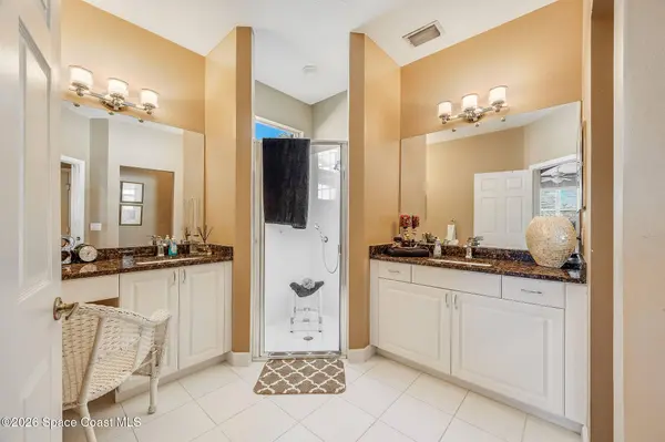 426 Gardendale CIR SE, Palm Bay, FL 32909