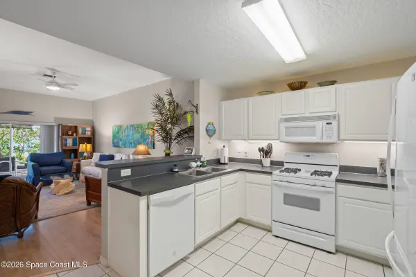 53 Sunset ST, Satellite Beach, FL 32937