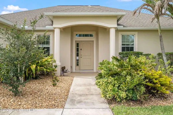 4239 Gardenwood CIR, Grant, FL 32949