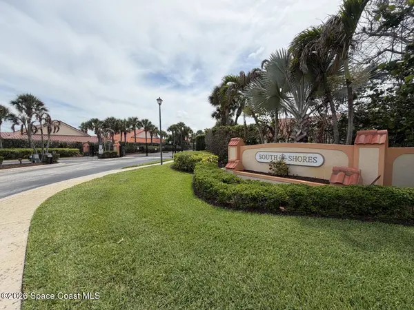 5569 Cord Grass LN, Melbourne Beach, FL 32951