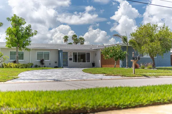 452 Cardinal DR, Satellite Beach, FL 32937