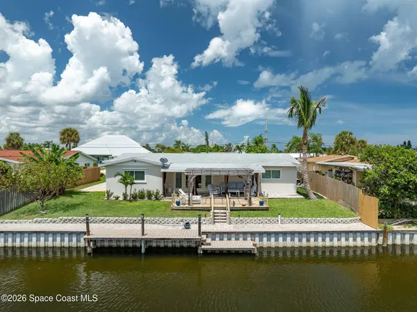 452 Cardinal DR, Satellite Beach, FL 32937