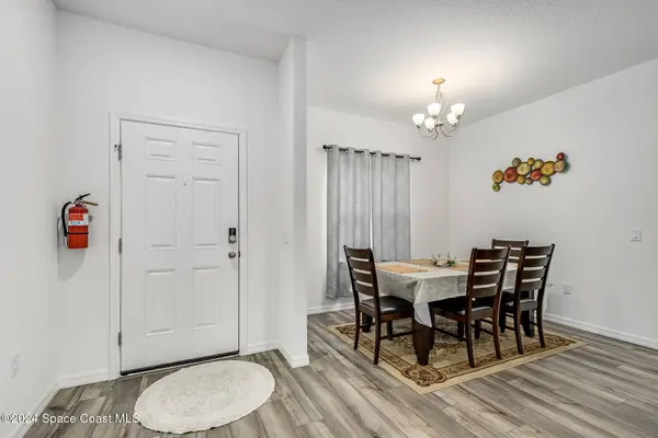 1717 Dalroy ST NW, Palm Bay, FL 32907