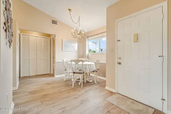 538 Beach Park LN #V228, Cape Canaveral, FL 32920