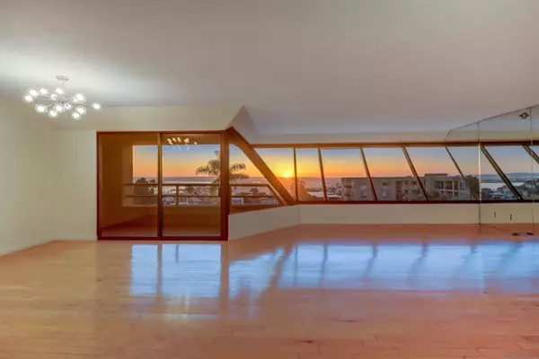 230 W Laurel Street #503, San Diego, CA 92101