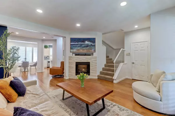 946 Camino De La Reina #17, San Diego, CA 92108