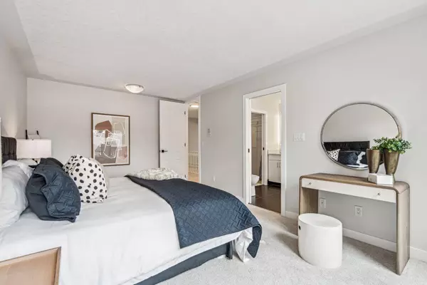 Friday's Featured Home: 9124 Oakmount Drive SW, Calgary