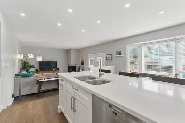 Friday’s Featured Home: Upgraded Family Estate in Deer Ridge