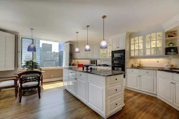 Court of King’s Bench Sale – Exceptional Eau Claire Living