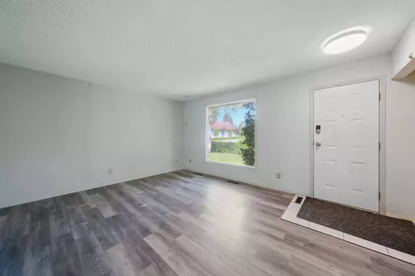 5107 Forego AVE SE, Calgary, AB T2A 2C7