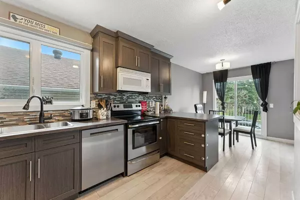 125 10 AVE NE #1, Calgary, AB T2E 0W8