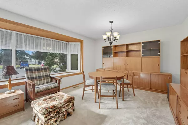 311 Whitman Pl NE, Calgary, AB T1Y 4T2