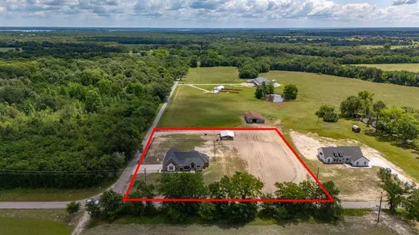 174 Rs County Road 3160, Emory, TX 75440