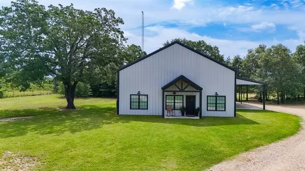 3701 S State HWY 19, Emory, TX 75440