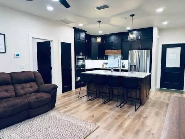 3701 S State HWY 19, Emory, TX 75440