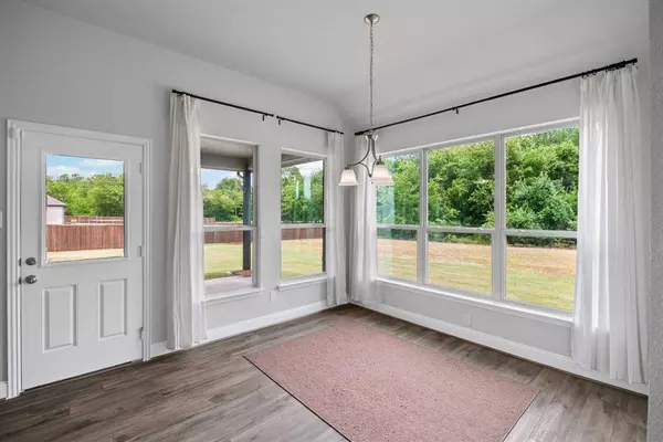 4919 Elizabeth Way, Lone Oak, TX 75453