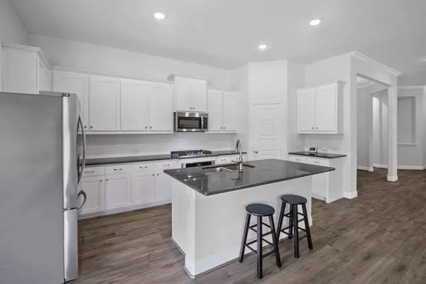 4919 Elizabeth Way, Lone Oak, TX 75453