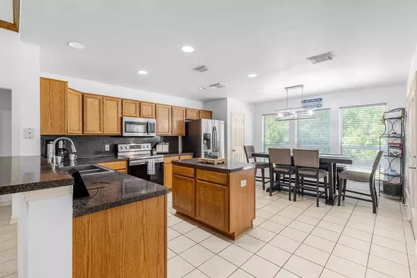 555 Rs County Road 4510, Point, TX 75472