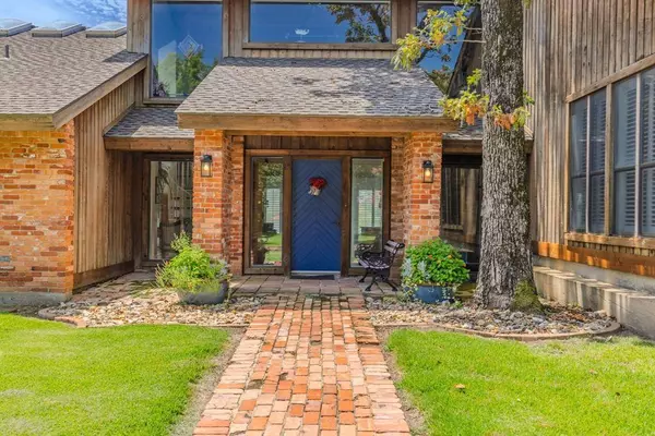 500 Rs County Road 2210, Emory, TX 75440