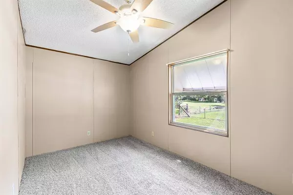 1228 Fm 1643, Winnsboro, TX 75494