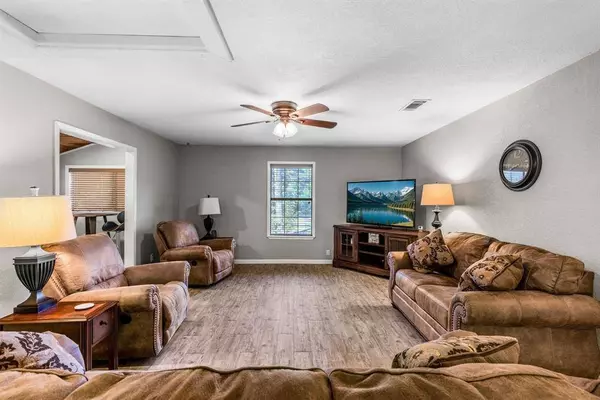 191 Rs County Road 4254, Point, TX 75472