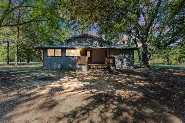 191 Rs County Road 4254, Point, TX 75472