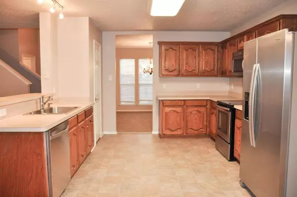 6527 Graceland Drive, Greenville, TX 75402