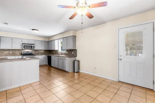 279 Rs County Road 3120, Emory, TX 75440