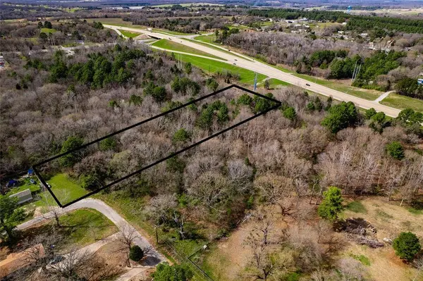 1203 N Hamlett Street, Athens, TX 75751